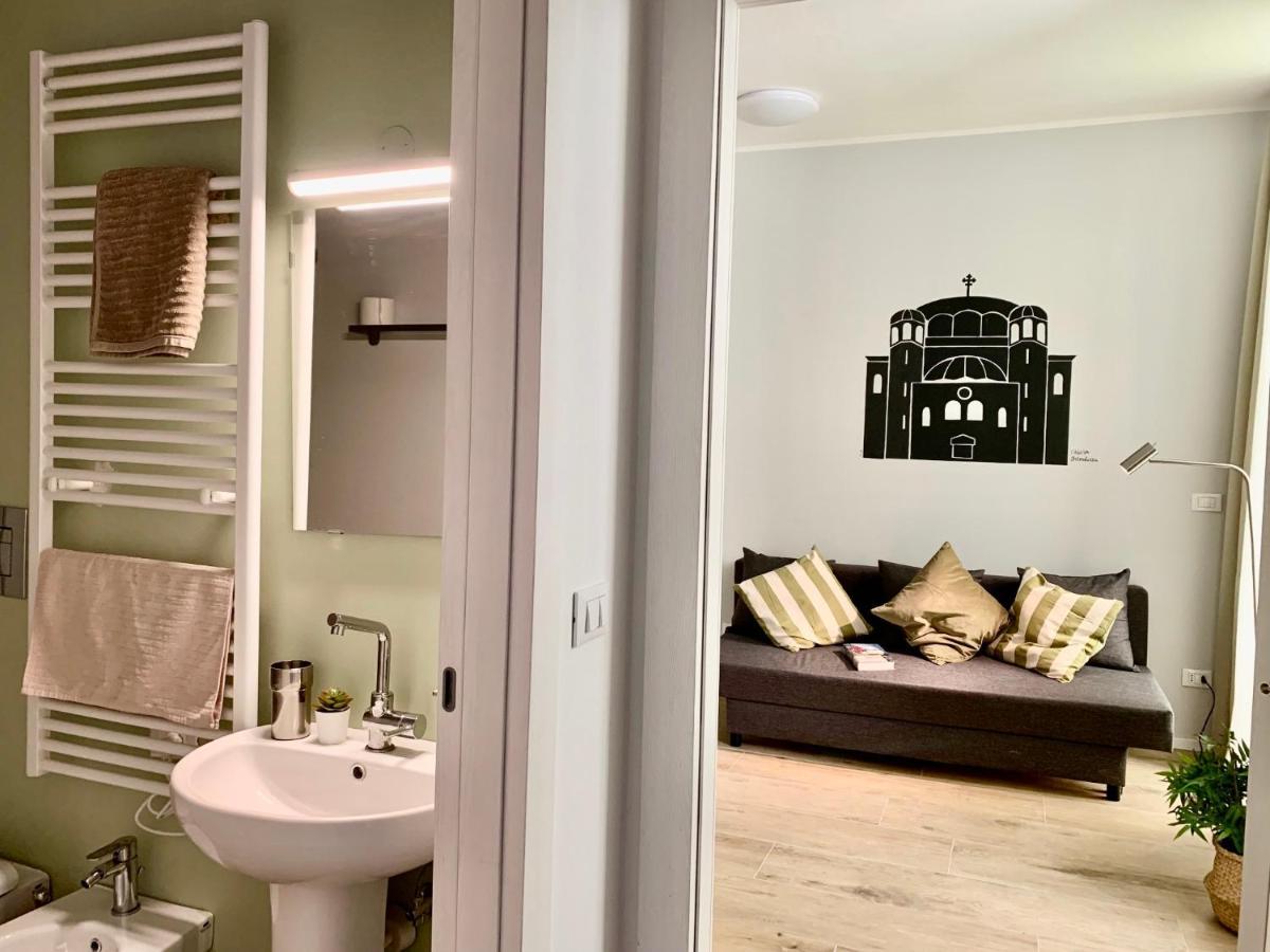 One-Bedroom Apartment,1123977582:JPEG