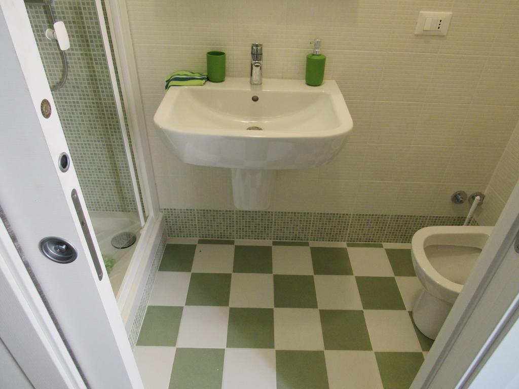 Double Room Private Bathroom