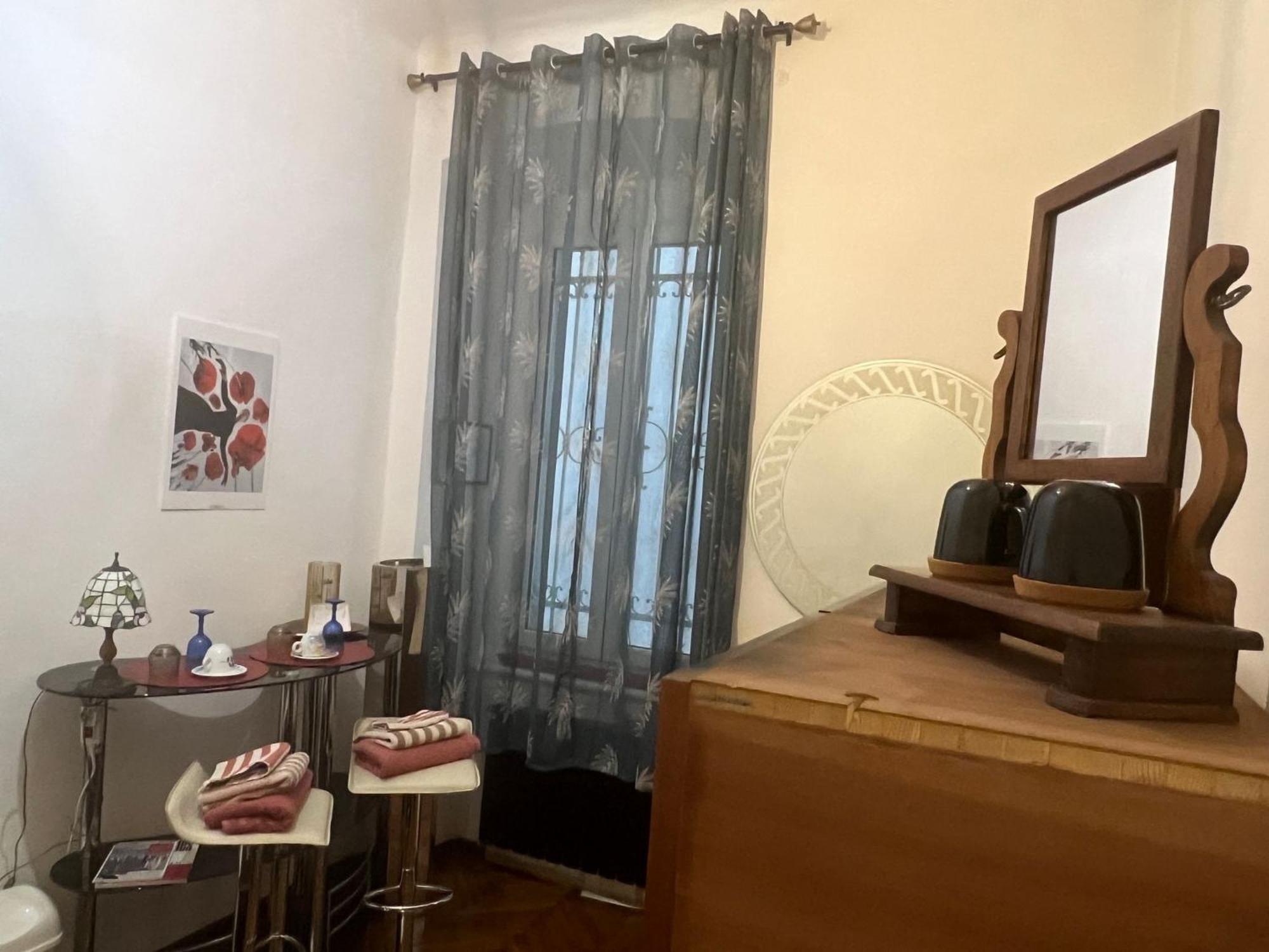 Camera Matrimoniale Standard con Bagno in Comune