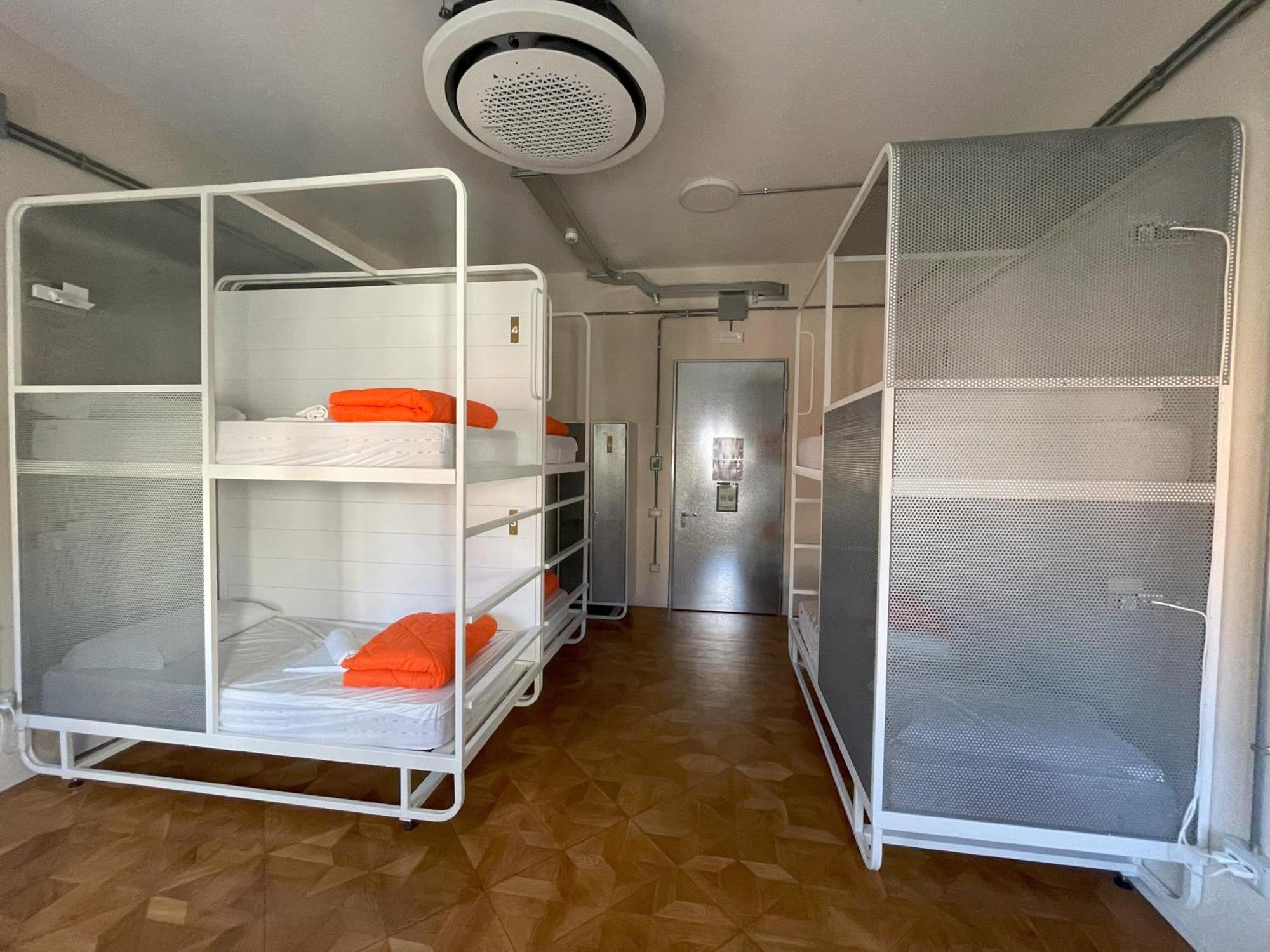 Dormitorio Misto con 6 Posti Letto