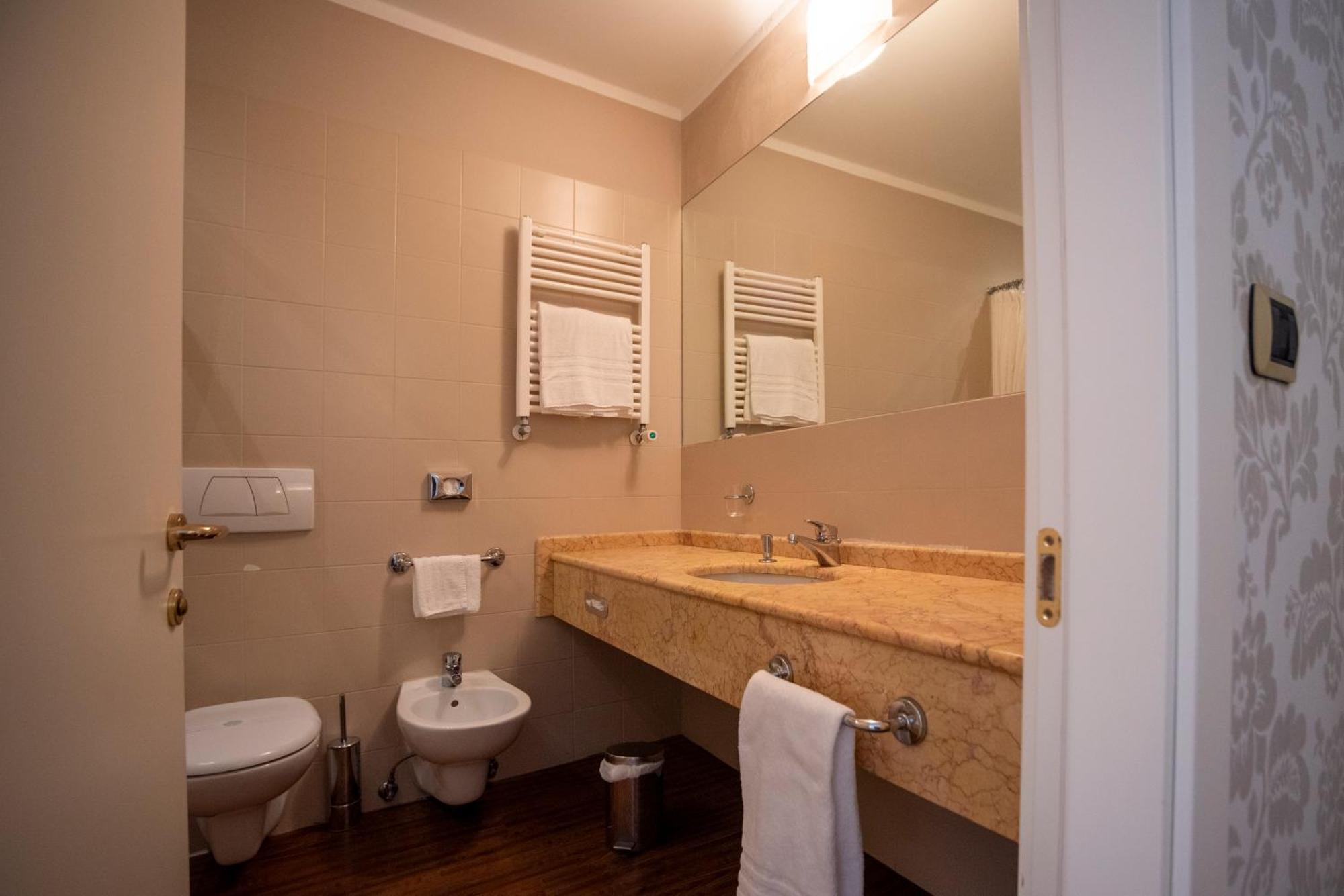 Comfort Single Room