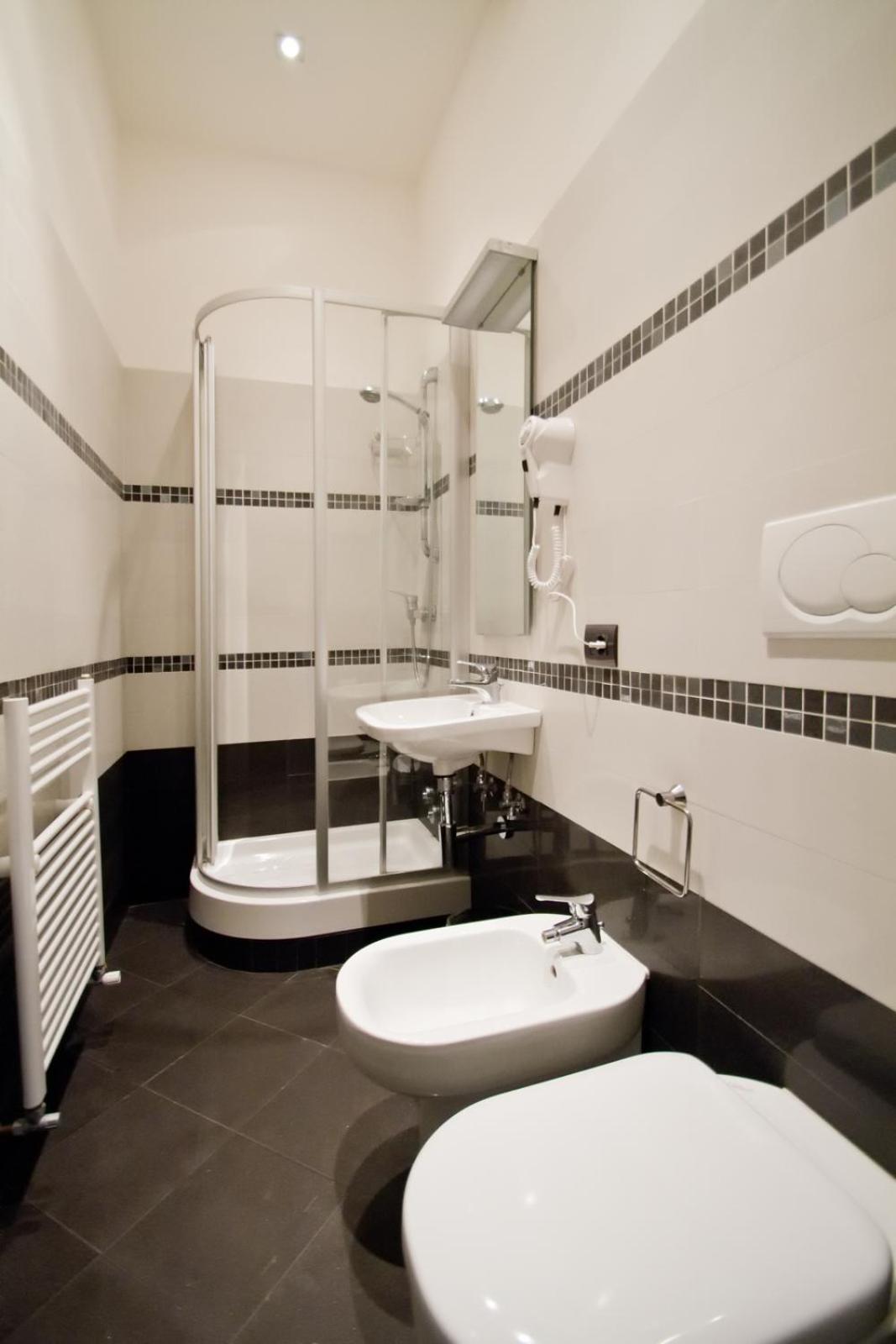 Single Room with Bathroom,701311507:JPEG