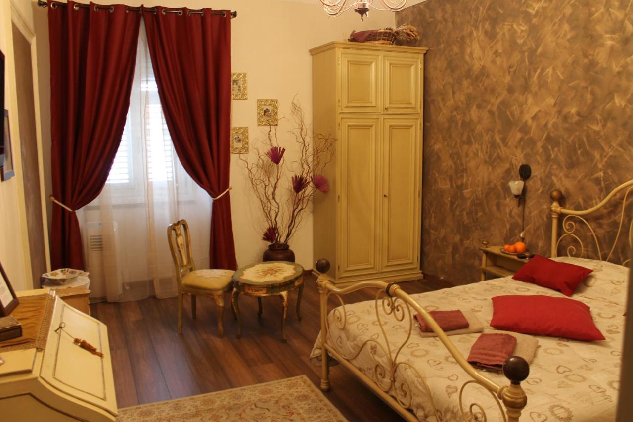 Double Room,758997970:JPEG