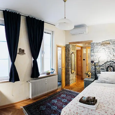 B&B Petra-3
