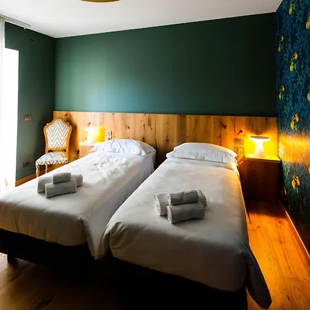 The Lion'S Den Bnb-3