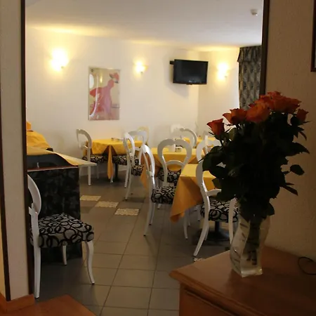 Hotel Centrale-3